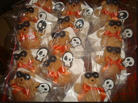 Halloween bread bears 013